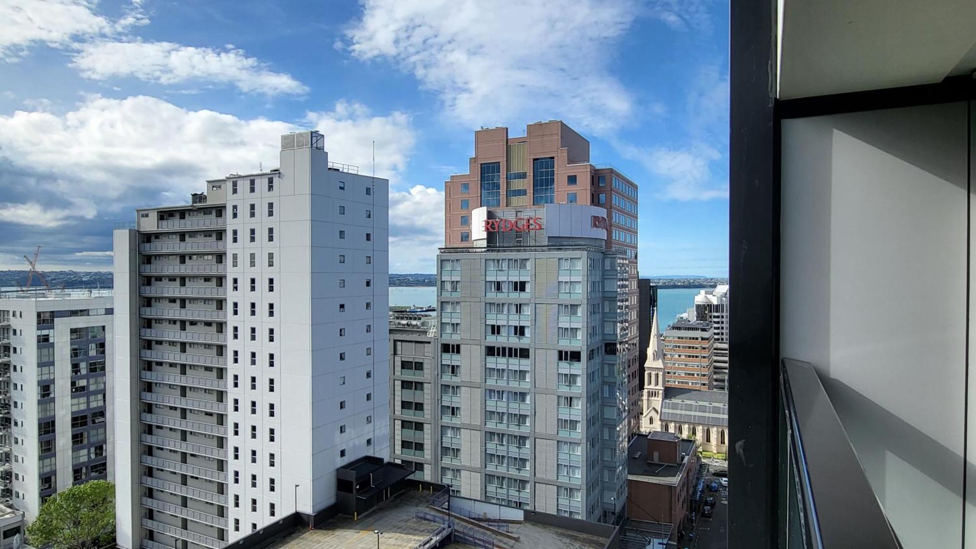 Sky Stars Essential Reserve Auckland Room photo